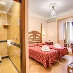 Caravaggio Hotel 3*