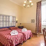 Caravaggio Hotel 3*