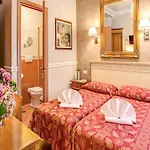 Caravaggio Hotel
