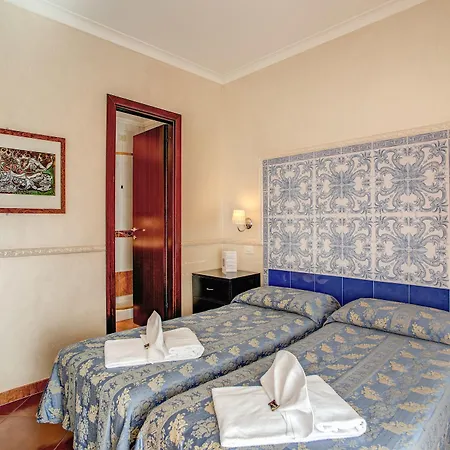 Caravaggio Hotell 3*