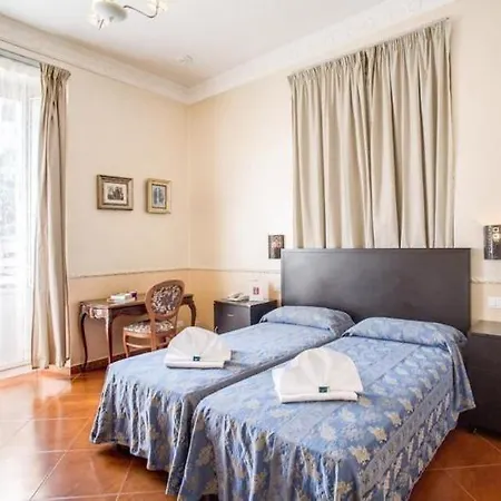 Caravaggio Hotel 3*