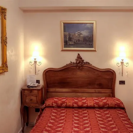 Caravaggio Hotel 3*