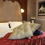 Caravaggio Hotel 3*